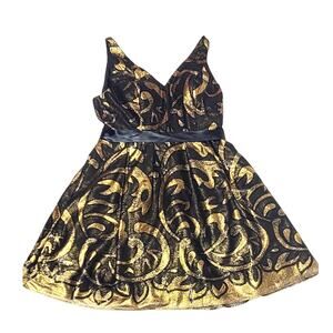 Jun & Ivy Francessca's Collection gold fit and flare dress women's medium